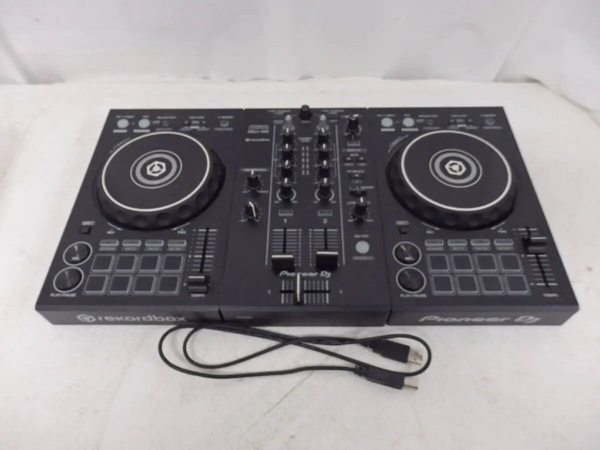 

Совершенно новый контроллер Pioneer DDJ 400 DJ-2-канальный контроллер рекламного бокса.