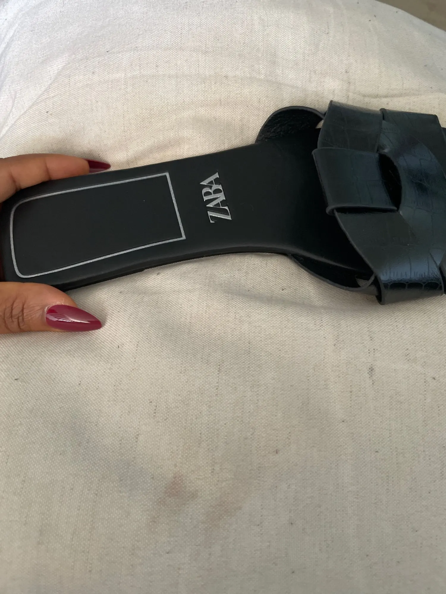 Pantoufles Plates Tissées Femme | Style Été 2025 | Chaussures Bout Ouvert Confortables & Décontractées photo review