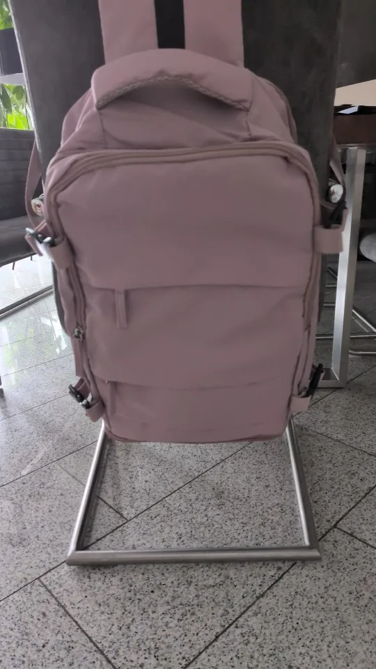 【 New User Deal Just S$9.9】Multifunctional travel bag photo review