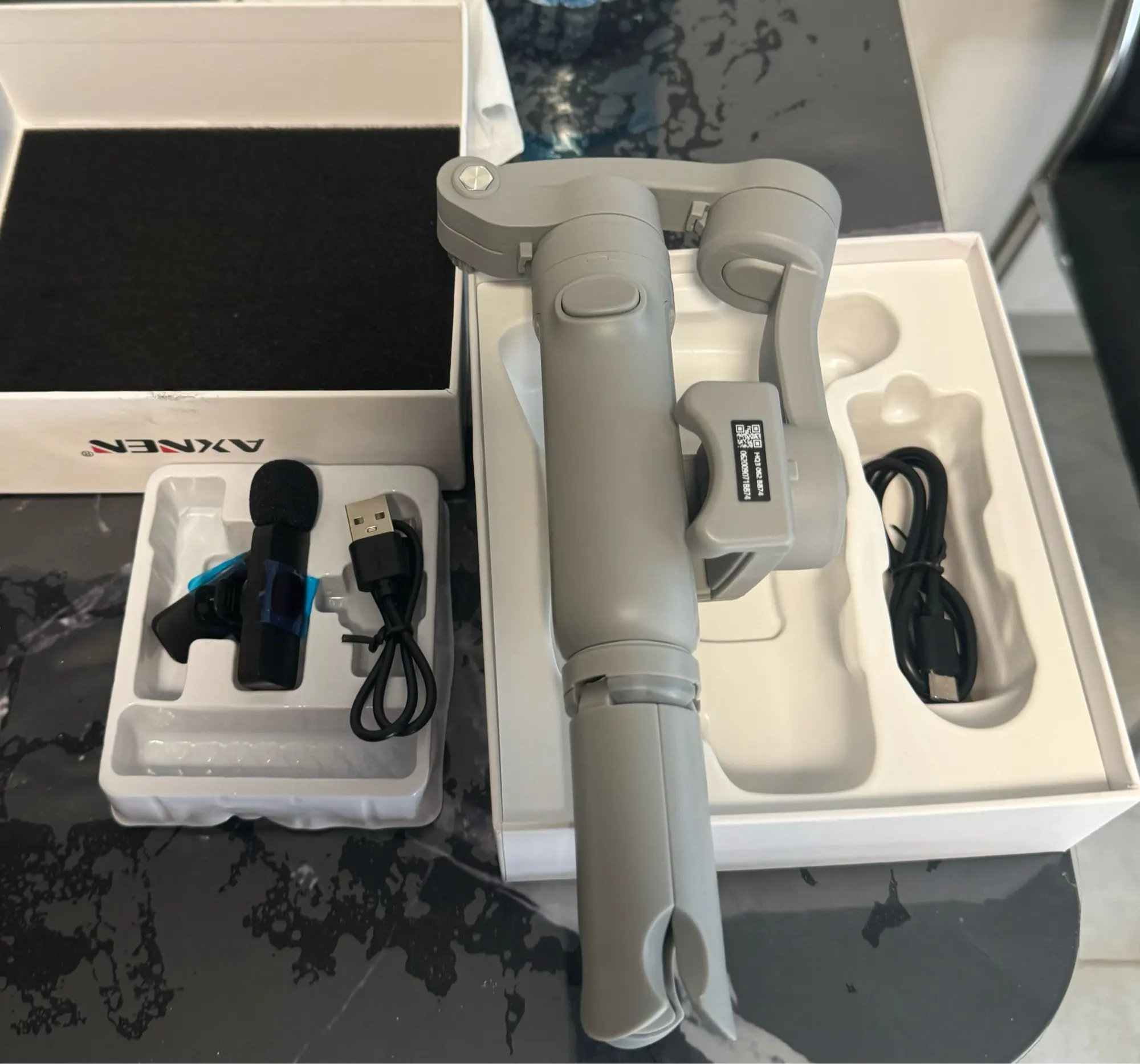 HQ3 3-Axis Gimbal Anti-Shake Stabilizer for Smartphone photo review
