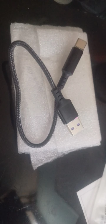Compact 3-in-1 USB Cable for Fast Charging and Data Transfer photo review