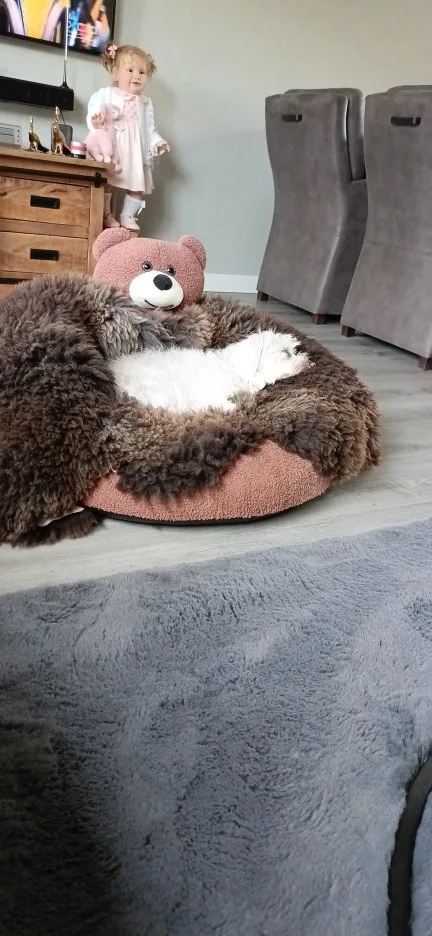 Cozy Haven Kennel Bed: Plush Comfort for Pets of All Sizes photo review