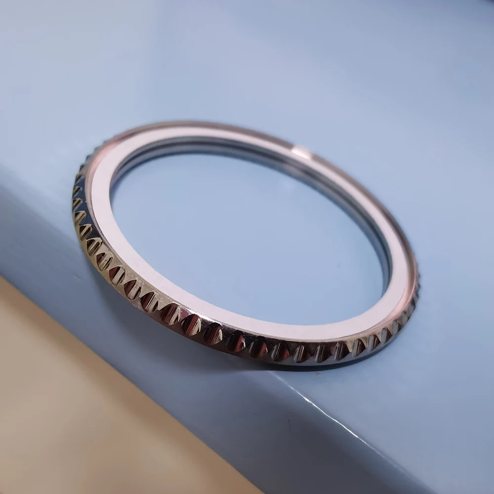 Steel Bezel with Black and Green Ceramic Insert