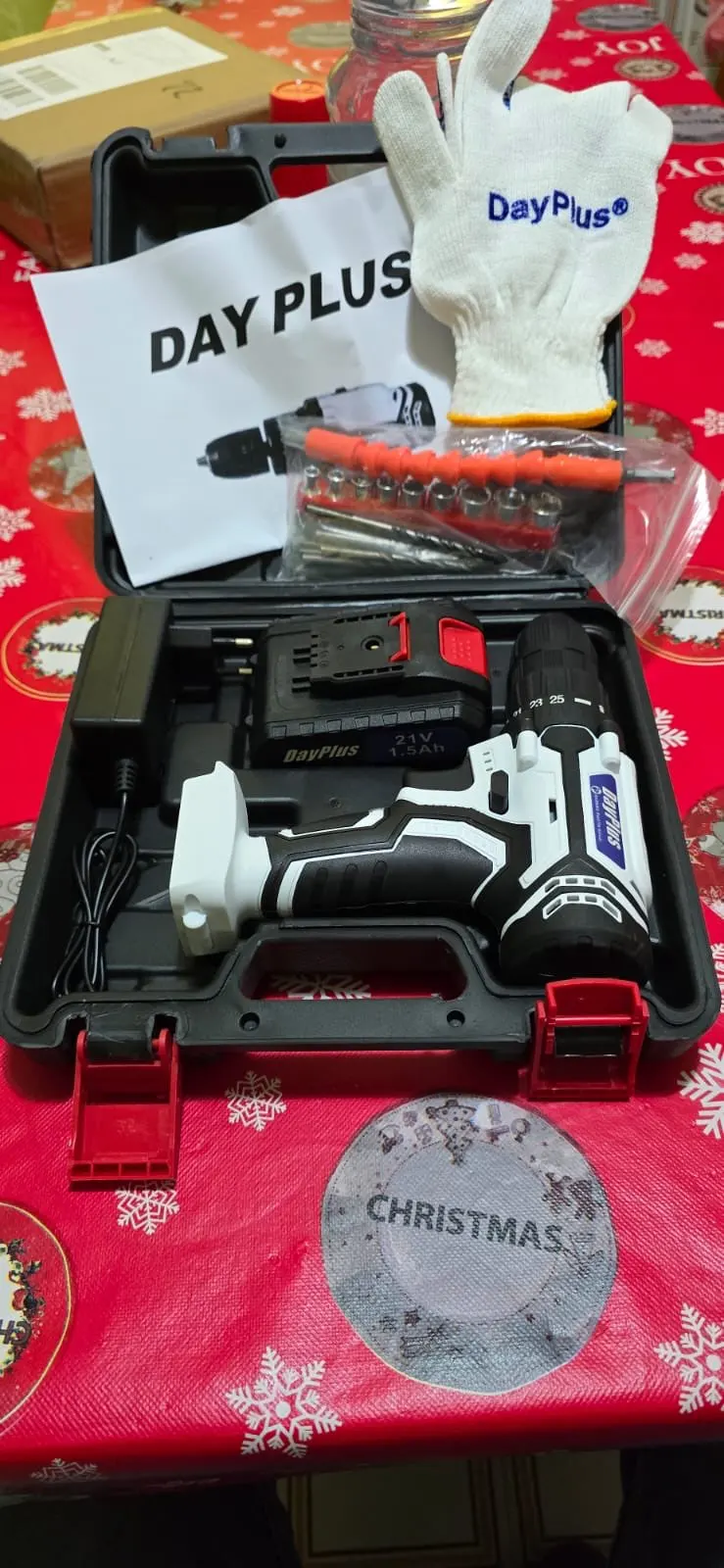 21V Portable Cordless Power Drill Set Impact Screw Driver with 1500mAh Li-Ion Rechargeable Battery 25+1 Torque Setting 45N.m photo review