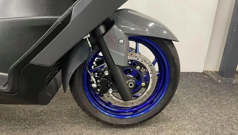 NUOVO Scooter Comuter 400cc ad Alte Prestazioni 2023 in Condizioni Eccellenti - immagine 5