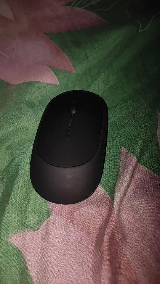 Rechargeable 2.4GHz Bluetooth Silent Gaming Mouse photo review