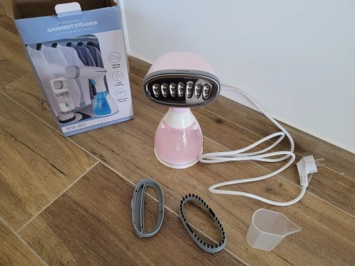 saengQ Handheld Garment Steamer 1500W Electric Household Fabric Steam Iron 280ml Portable Vertical Fast-Heat photo review