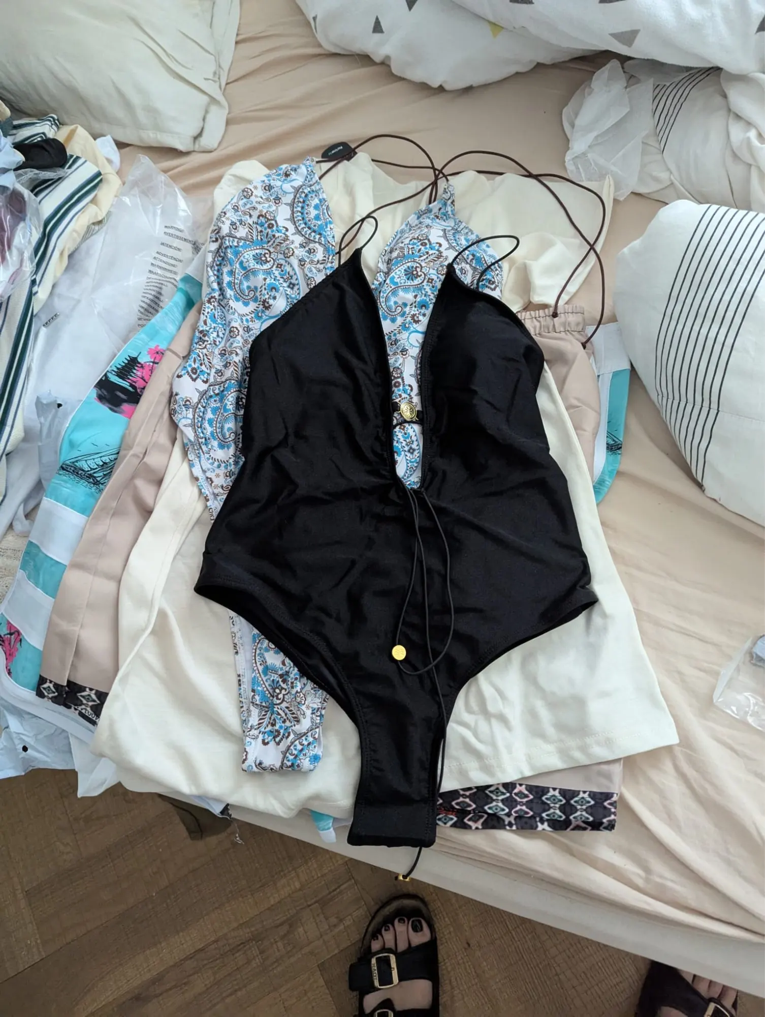 Luxurious Deep V Monokini - Bandage One Piece Swimwear photo review