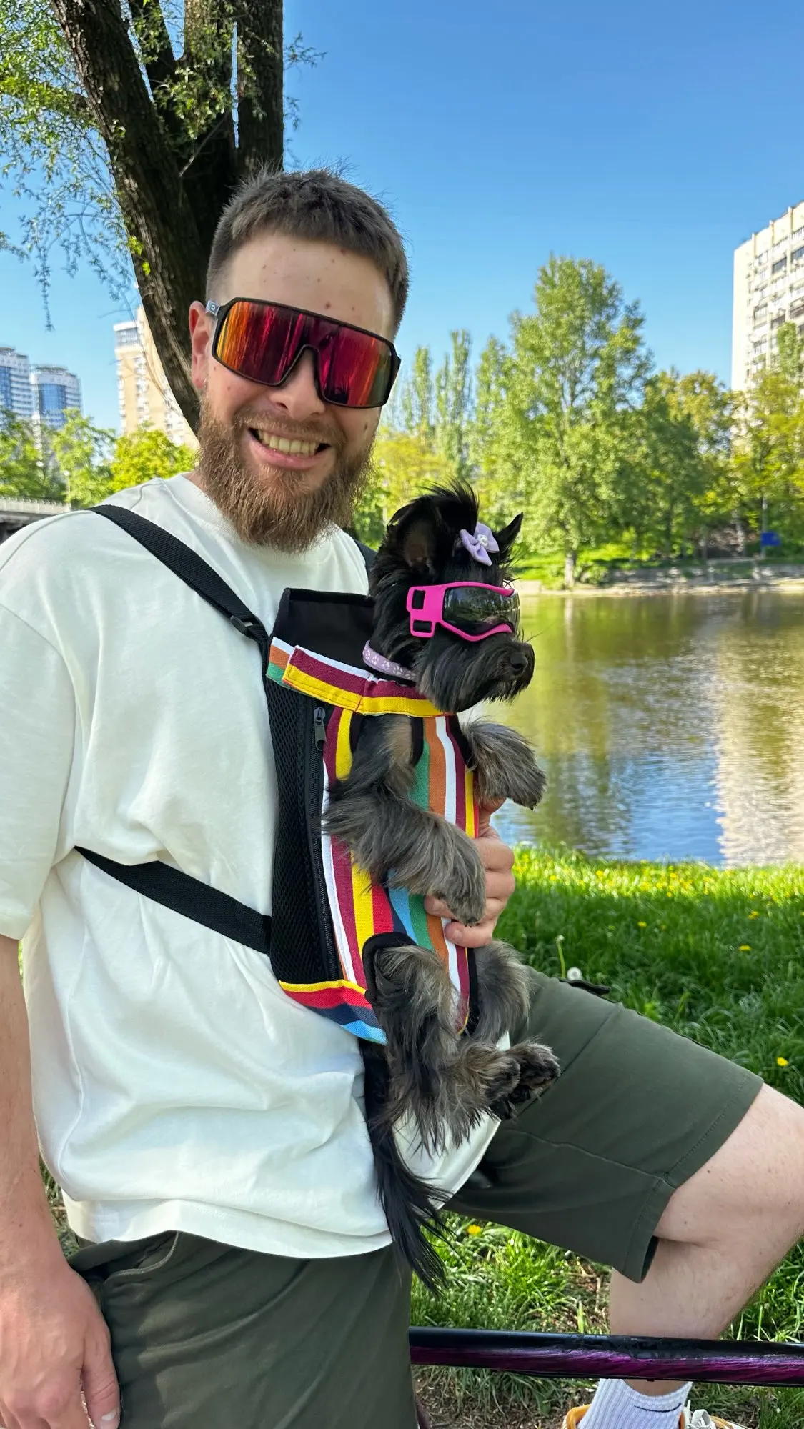 Camouflage Comfort: Breathable Pet Backpack for Small Dogs and Cats photo review