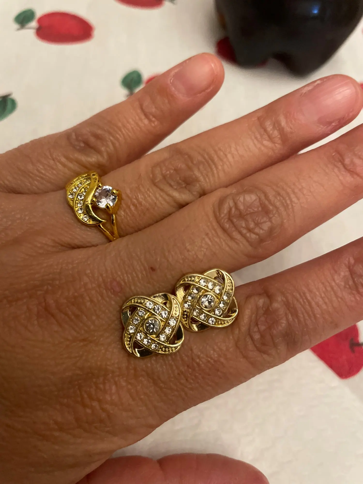 Light Luxury Zircon Stud Earrings photo review