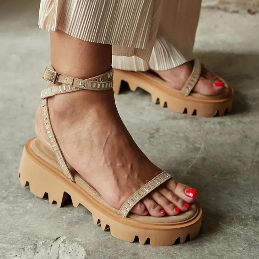 

Rooms Interior Exterior Genuine Leather Striped Stone Ankle Strap Thick Platform Lightweight Eva Sole Sandals Nude Black Summer