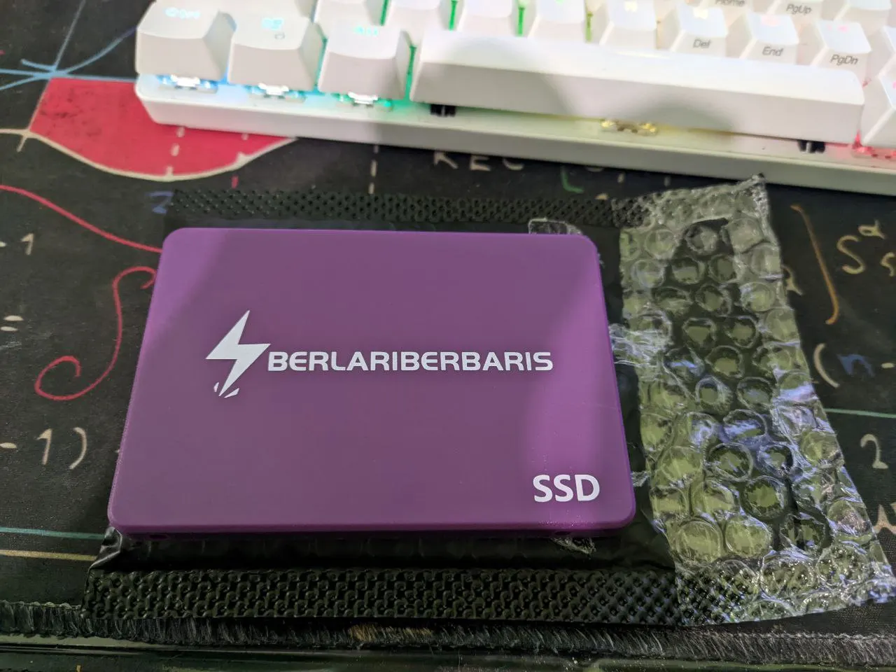 BERLARIBERBARIS SSD solid state drive 2.5 inch 128G notebook desktop computer SATA3 120G 240G 480G 960G 2T 256G 512G photo review