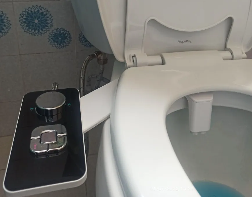 Ultra-Thin Bidet Seat Attachment: Non-Electric, Self-Cleaning, Dual Nozzles for Frontal & Rear Wash, Cold Water Hygiene photo review