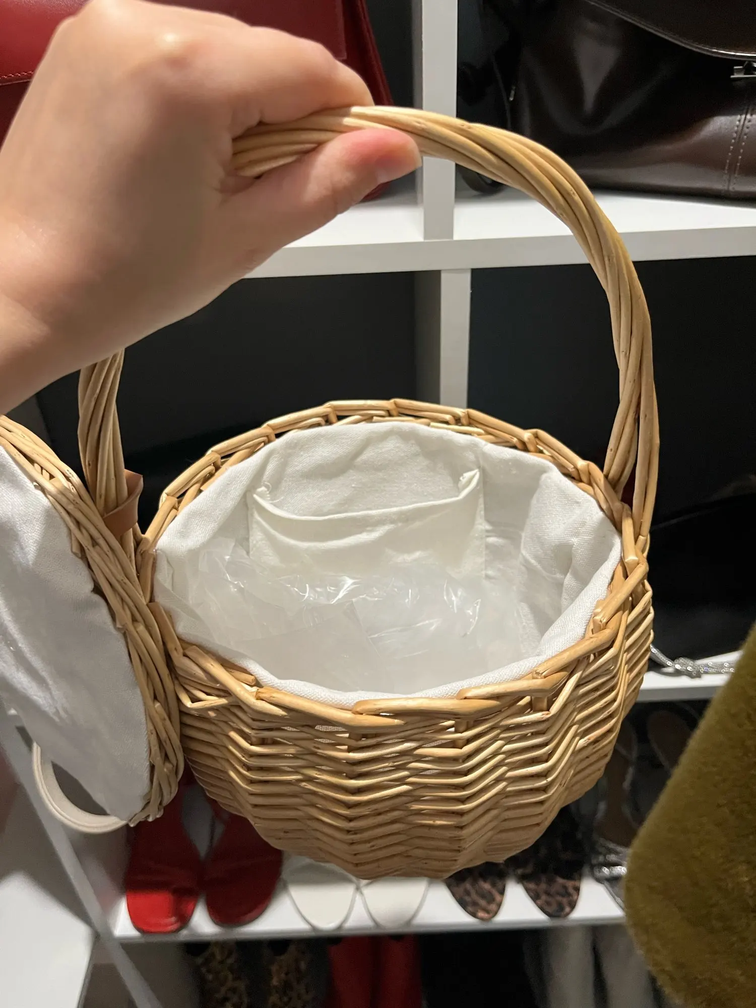 Foldable Picnic Basket Wicker Tray Decor Daily Supplies Multi-function Storage Shopping Bins with Lids photo review