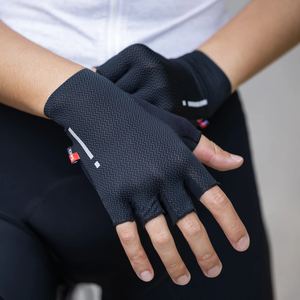 Santic Cycling Gloves Summer Outdoor Bicycle MTB Half Finger Gloves Anti-friction Breathable Finger Protective Cover Universal
