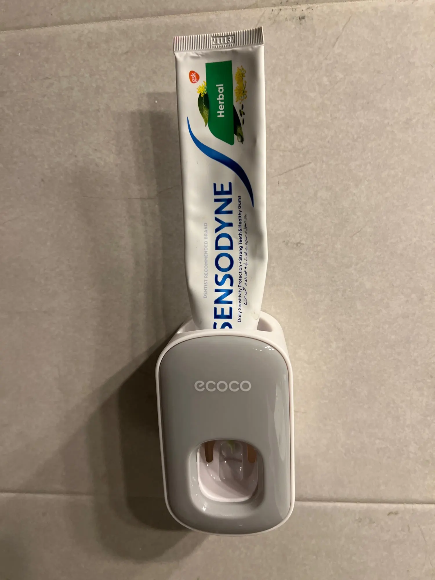 Automatic Toothpaste Single Dispenser photo review