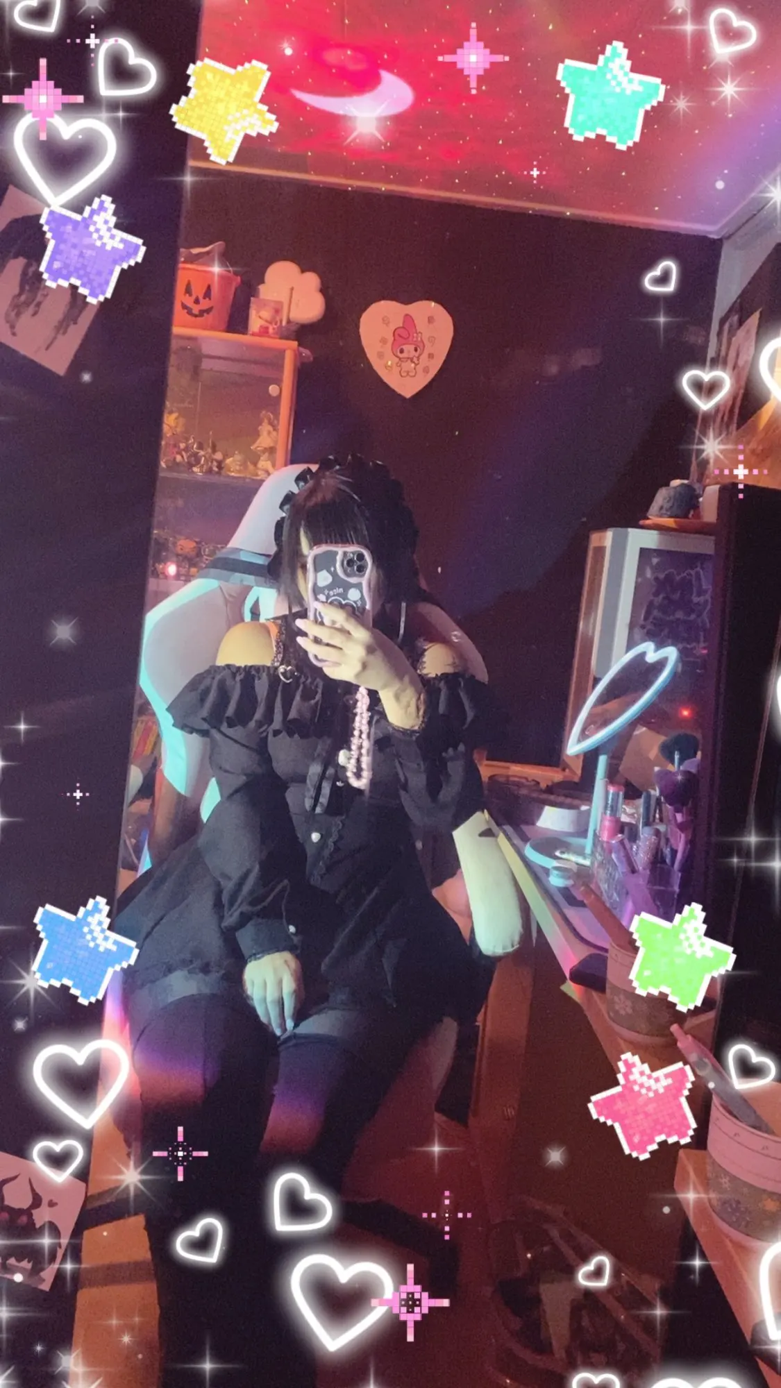 Noir Heart Ruffle Cold-Shoulder Coord photo review