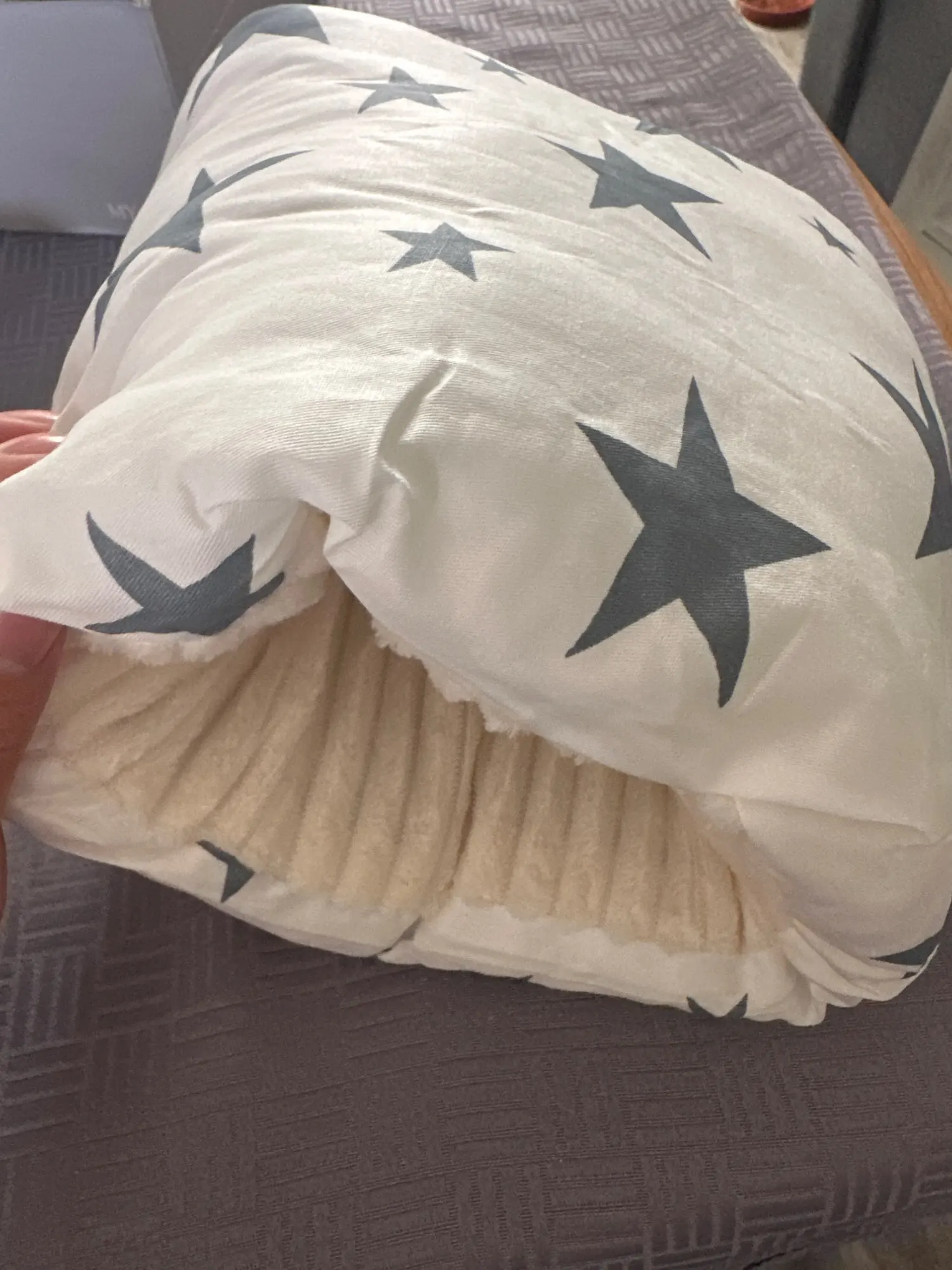 Comfy Cradle Nursing Pillow - Arm Cushion for Breastfeeding Moms photo review