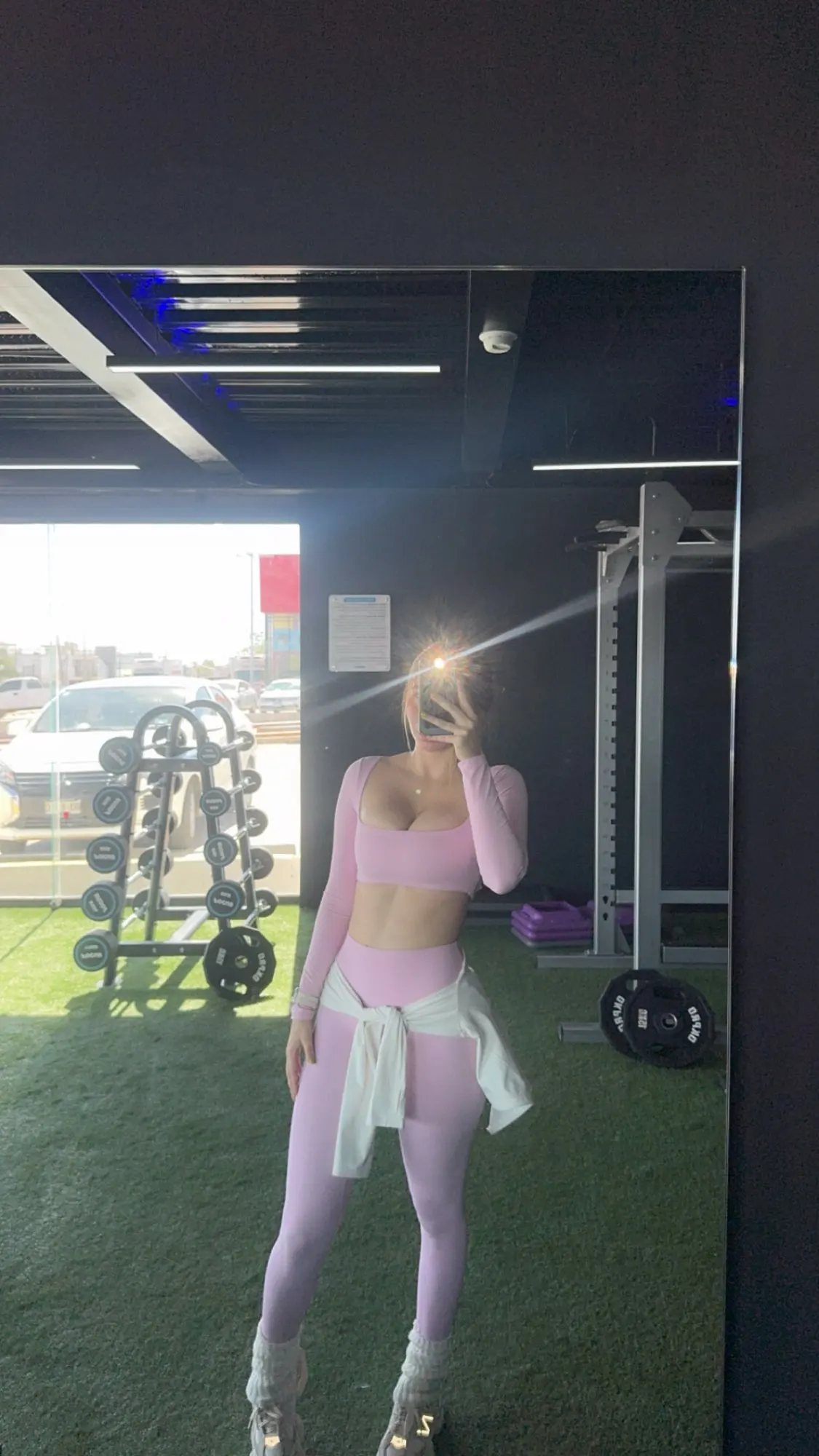 Luxury Women's 2 PCS Yoga Set - Stylish Gym Wear & Comfort photo review