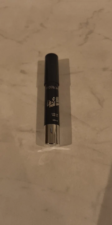 Matte Lipstick Pencil with Waterproof and Non-Stick Technology photo review