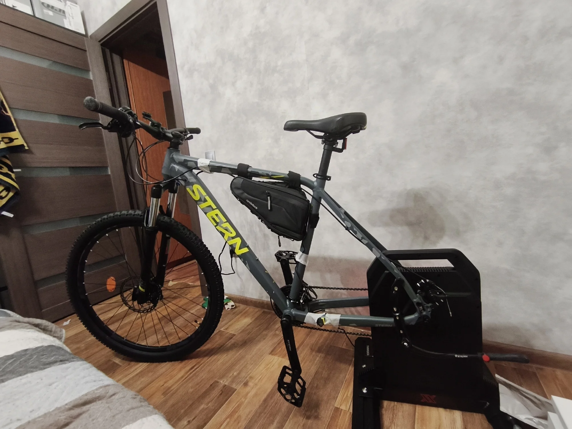 ThinkRider XX Pro　ダイレクトドライブスマートトレーナー自動発電 Amazon | ThinkRider ダイレクトドライブ スマートトレーナー XX PRO