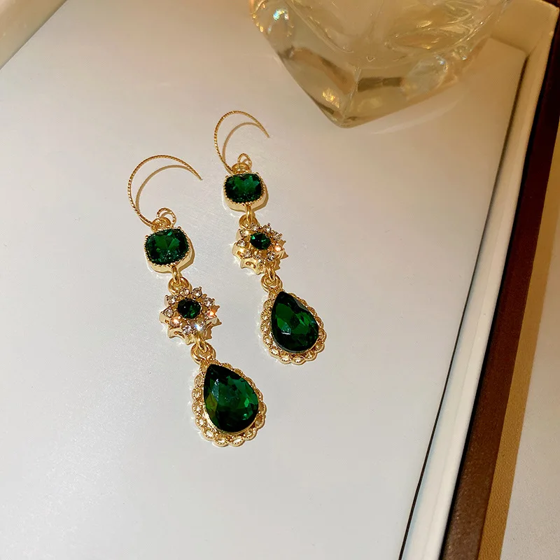 Fashion European and American long emerald earrings water drop flower crystal retro temperament light luxury earrings flower earrings