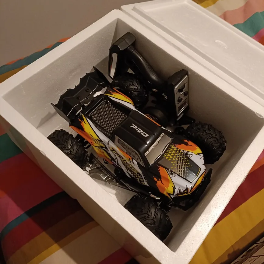 ZWN 1:16 70KM/H Or 50KM/H 4WD RC Car With LED Remote Control Cars High Speed Drift Monster Truck for Kids vs Wltoys 144001 Toys photo review