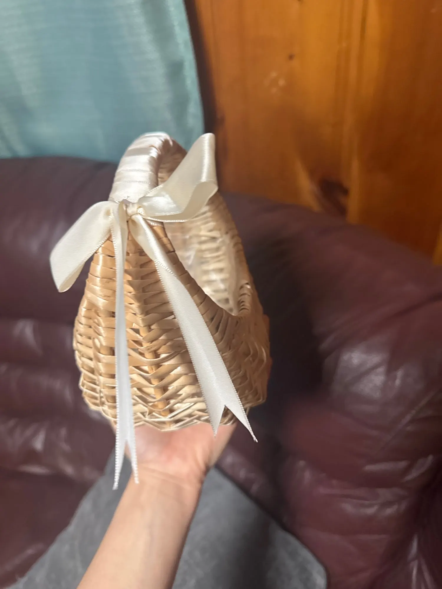 Flower Girl Baskets w/Handle and Ribbon Bow,Handwoven Flower Half Moon Flower Arrangement Basket photo review