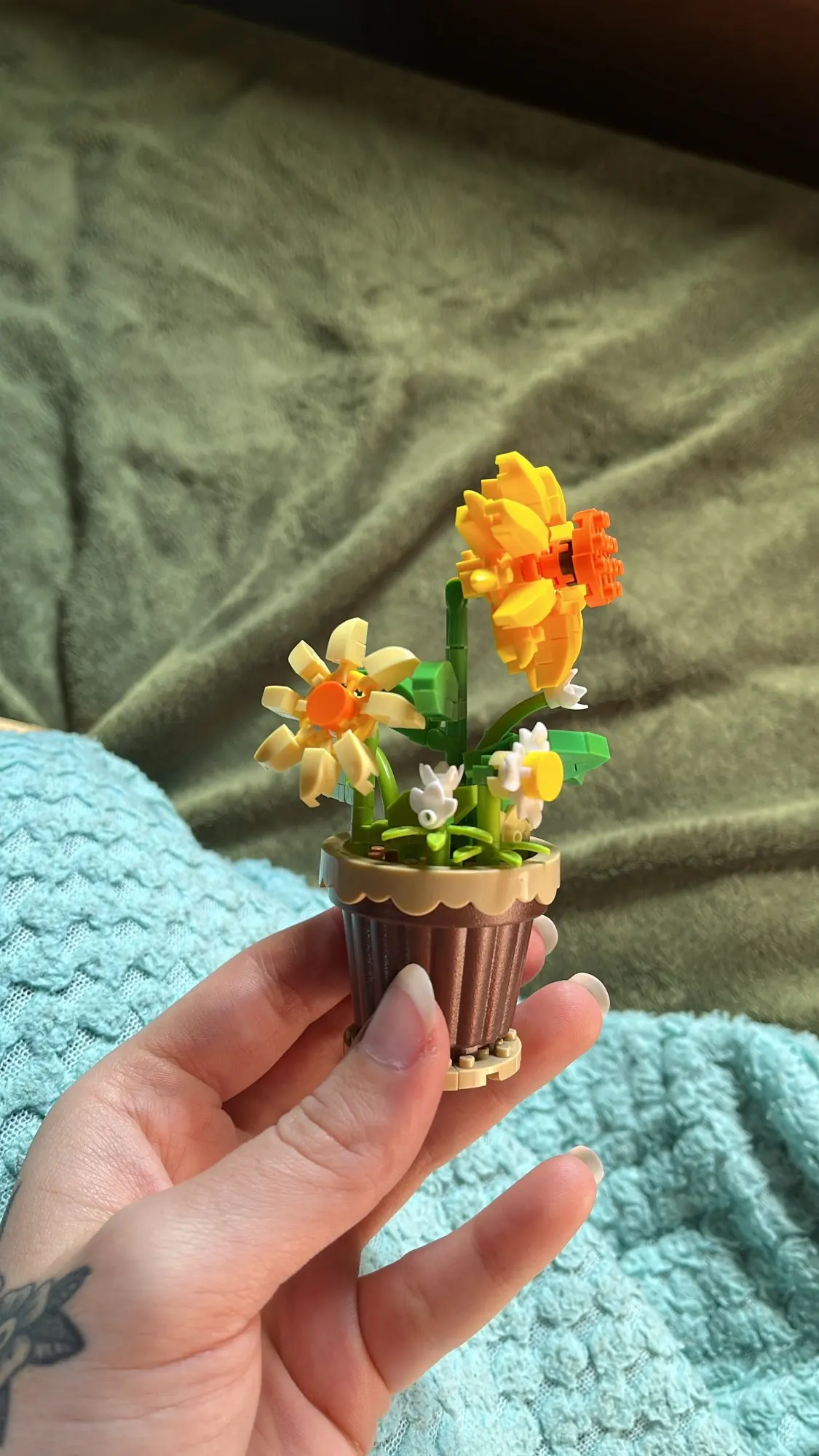 1PC Mini Succulent Flower Pot Building Blocks Simulation Flower Assembling Brick Model Kids Toys photo review