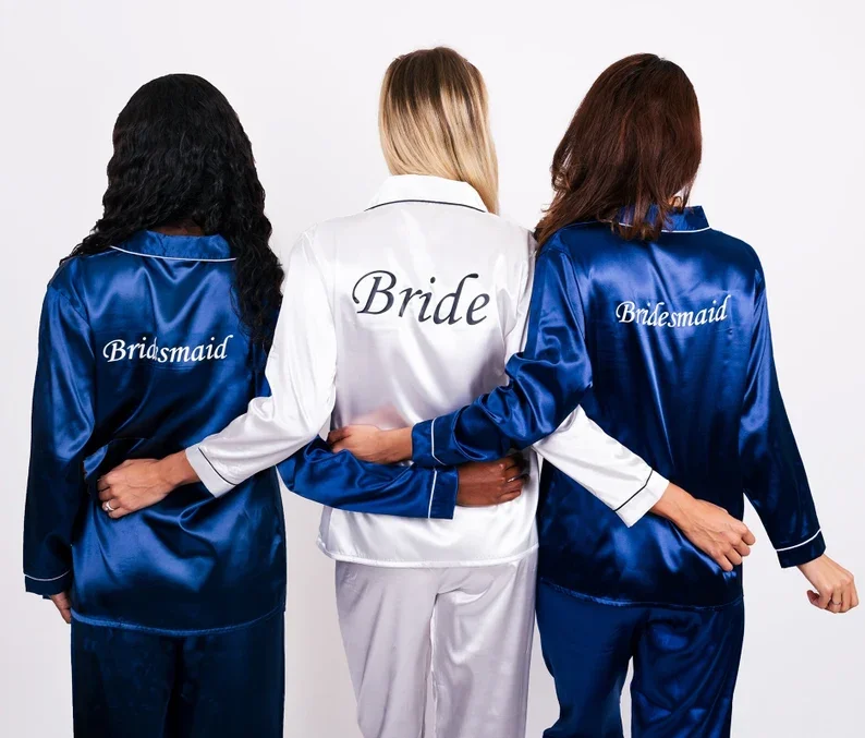 

Customized Satin Pajamas Bachelorette Wedding Party Bridesmaid Pjs Silk Bride to Be Team Pajama Sets Maid of Honor Gifts