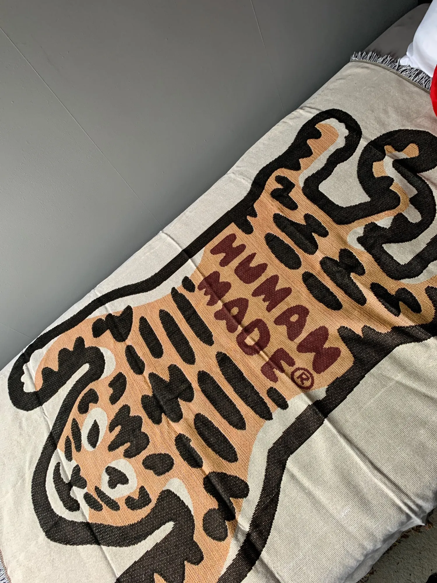 HUMAN MADE TIGER GAUZE BLANKET 百虎ブランケット Human Made Tiger Blanket – Woven Tapestry for Home Decor