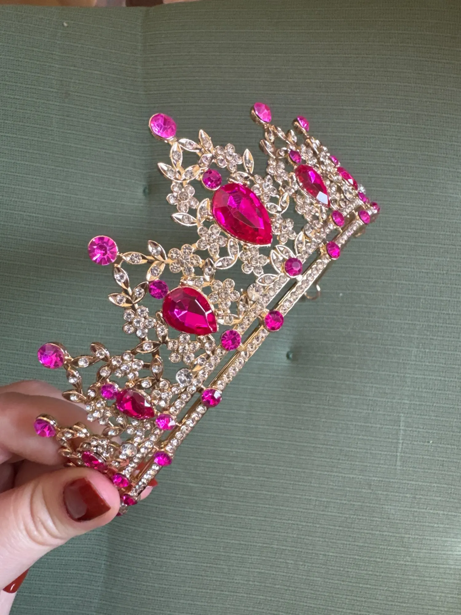 Crystal Silver Color Wedding Crown photo review