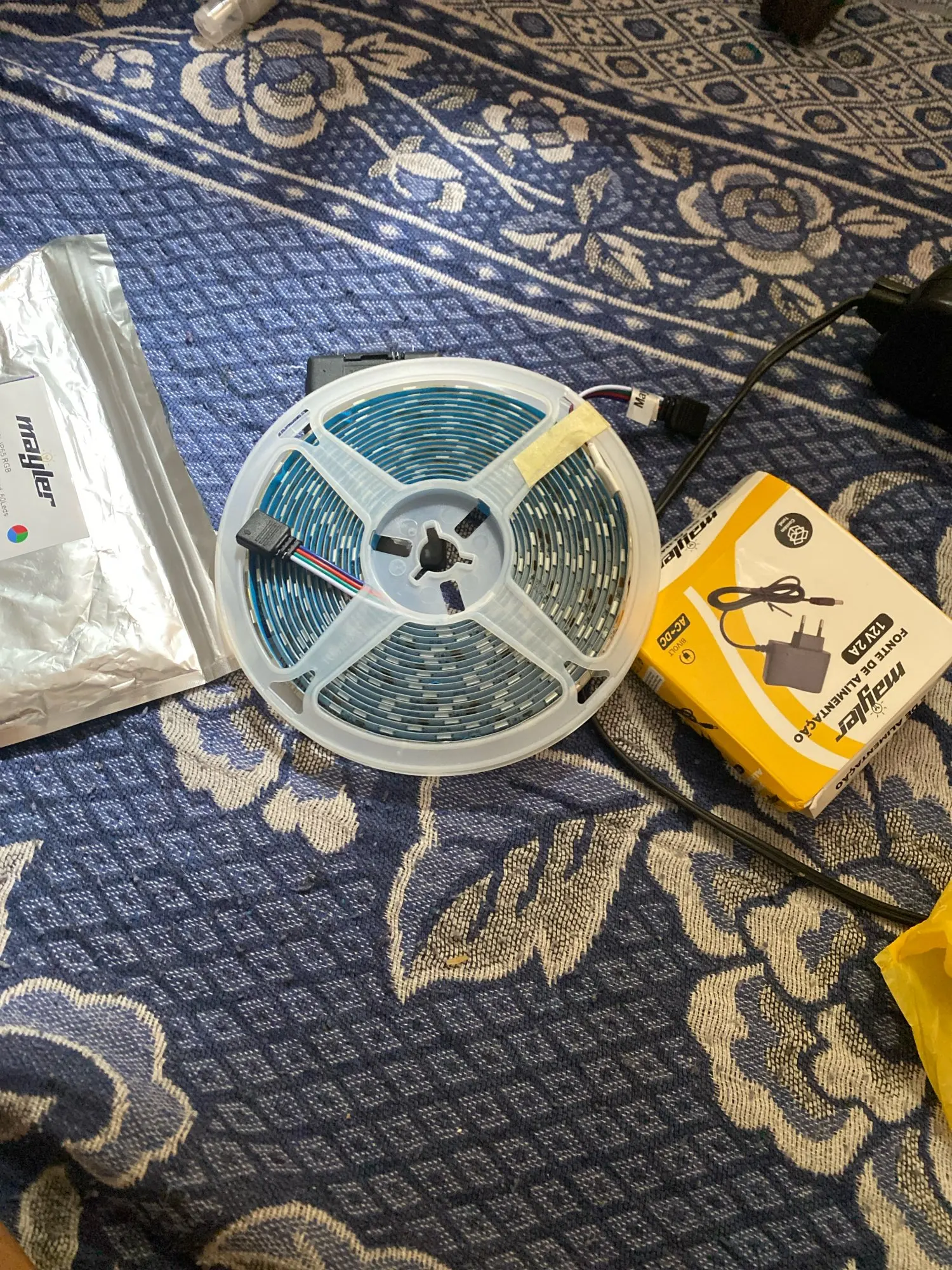 Fita Led Rgb 5050 Rolo 5m Ip65 + Controle + Fonte 12v Bivolt photo review