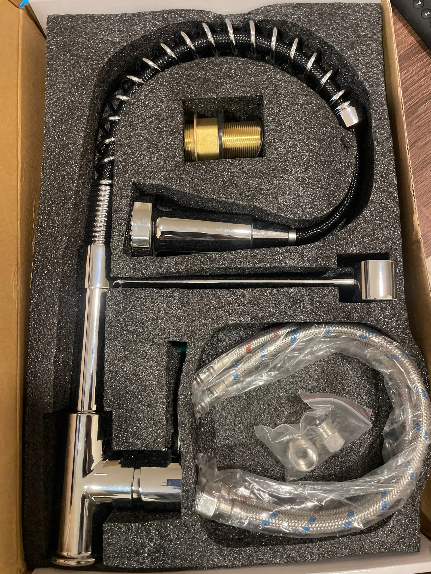 Black Chrome Flow Master: Modern Matte Black Pull-Down Faucet with Dual Modes photo review