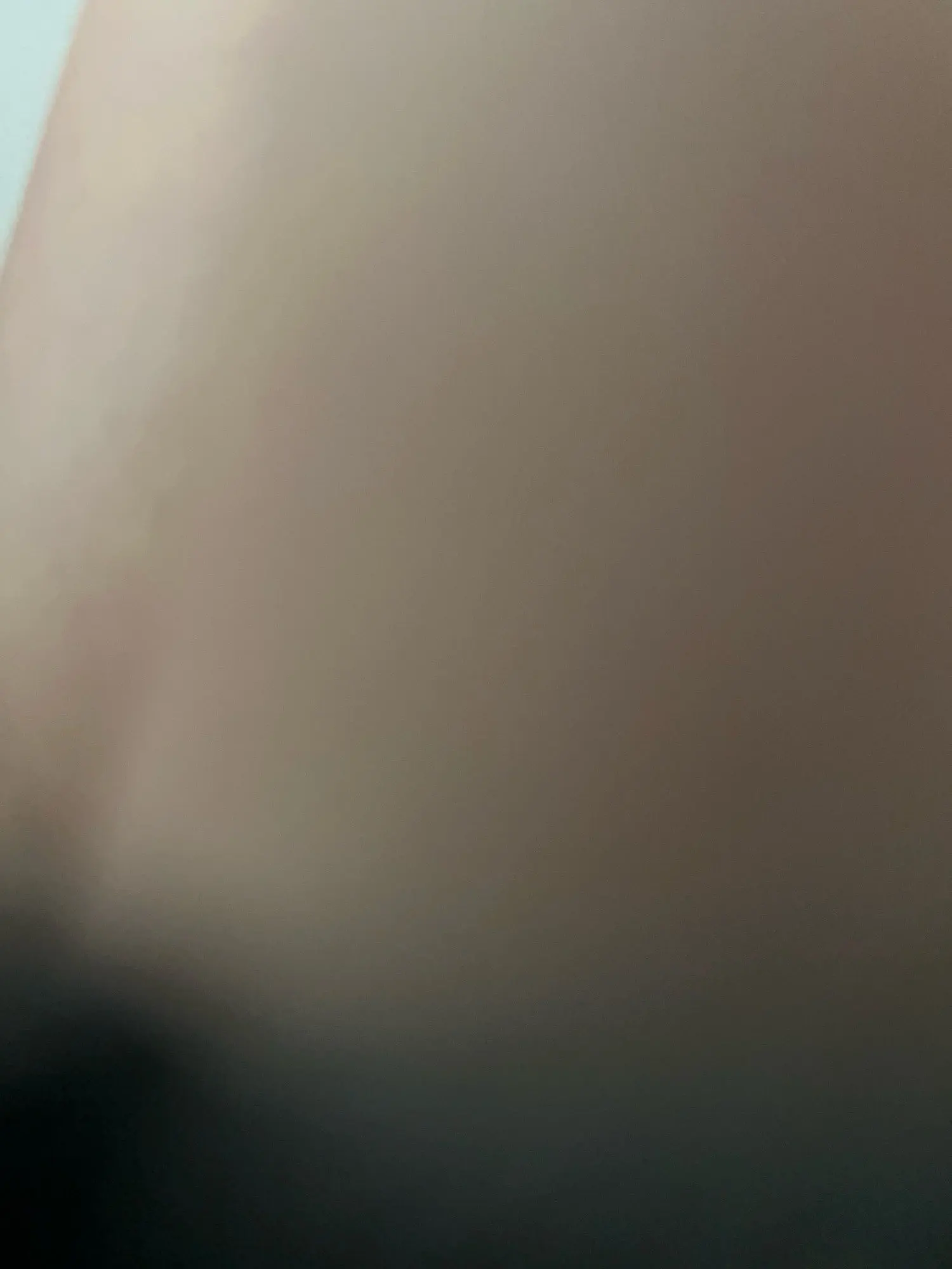 Luxury MagSafe Bracket Case for iPhone photo review