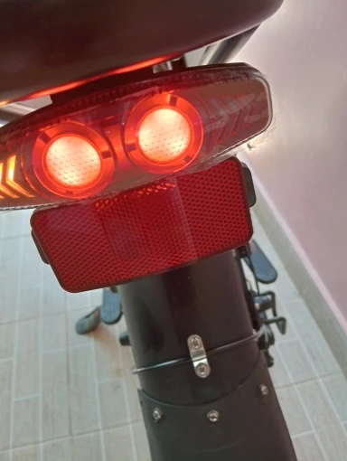 Clignotants LED étanches Pour Vélo électrique – Kit 12V, Noirs, Facile à Installer (IP65)