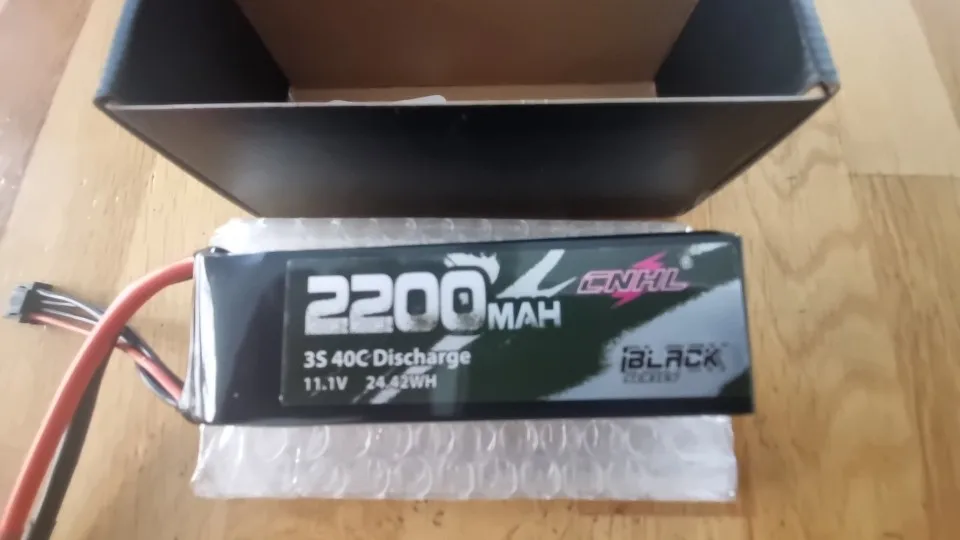 2PCS CNHL 3S 11.1V Lipo Battery 2200mAh 30C 70C With XT60 Plug For RC Airplane Helicopter Quadcopter FPV Drone Car Racing Hobby photo review