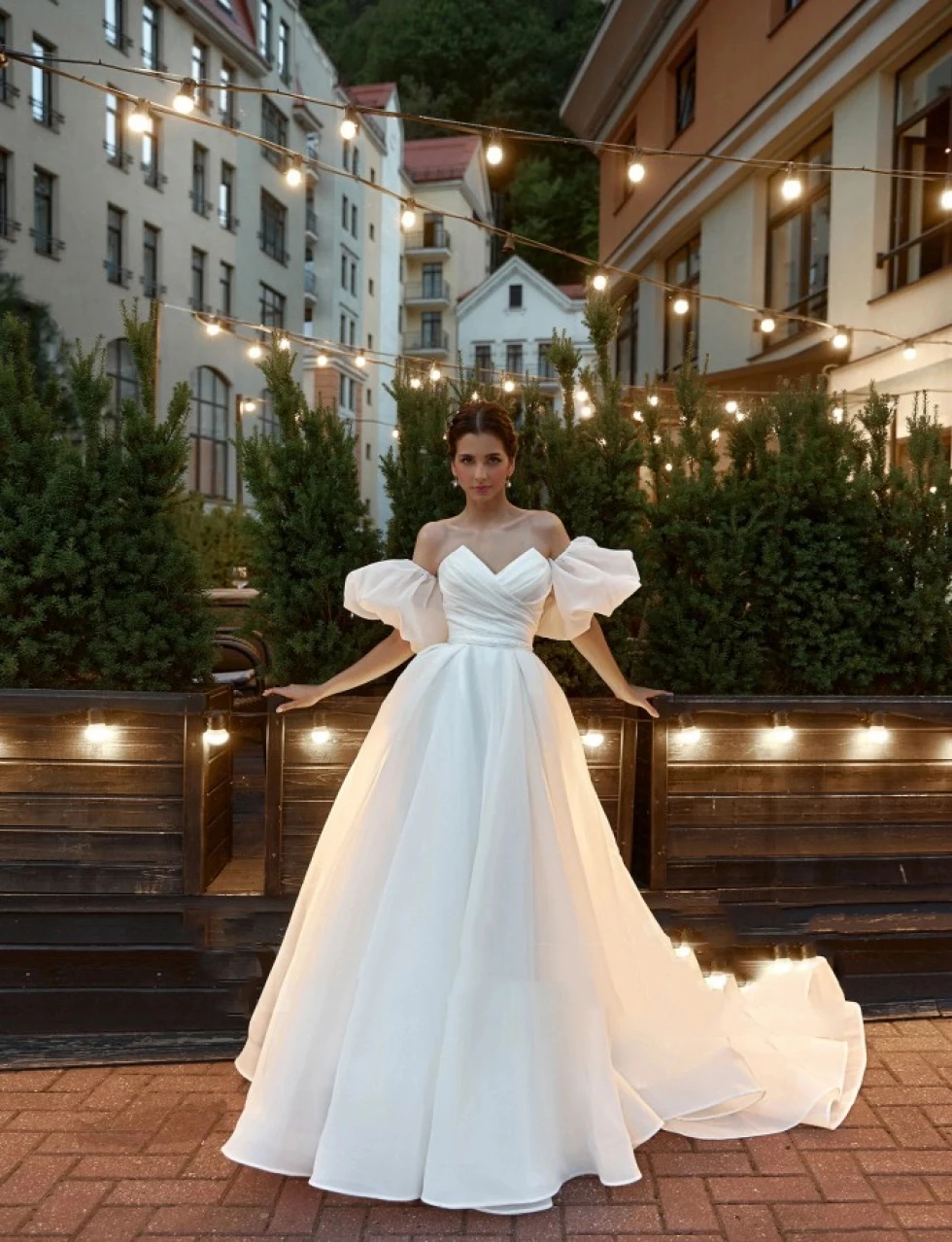 Рисунок 6 - Простое свадебное платье Challoner