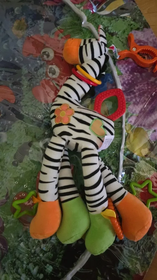 Soft Giraffe Animal Handbills Rattles Plush Infant Toddler Car Bed Hanging Toy photo review