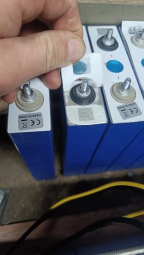 3.2V Lifepo4 Battery 105AH Brand New Lithium Iron Phosphate Cell DIY 12V 24V 48V for Camping Boat Golf Cart RV EV Forklift photo review