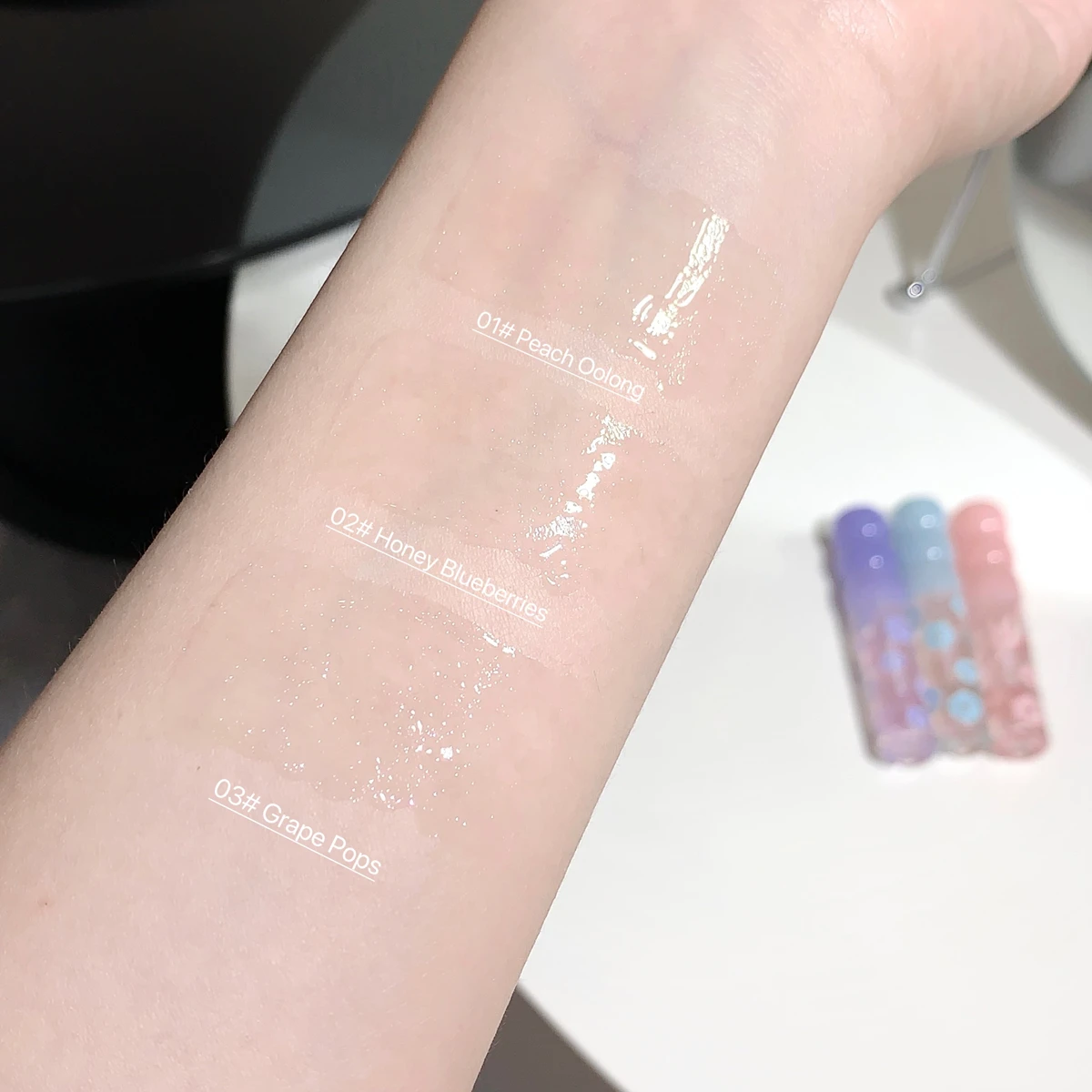 Shimmering Dewy Hydrating Lip Oil Gloss - Intense Moisturizer with Lightweight, Non-Sticky Shine - Perfect Long-Lasting Lip Care 2