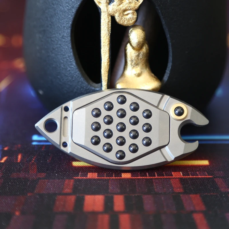 魚バブルチタン合金フィジェットおもちゃキーホルダー栓抜き開封ツール