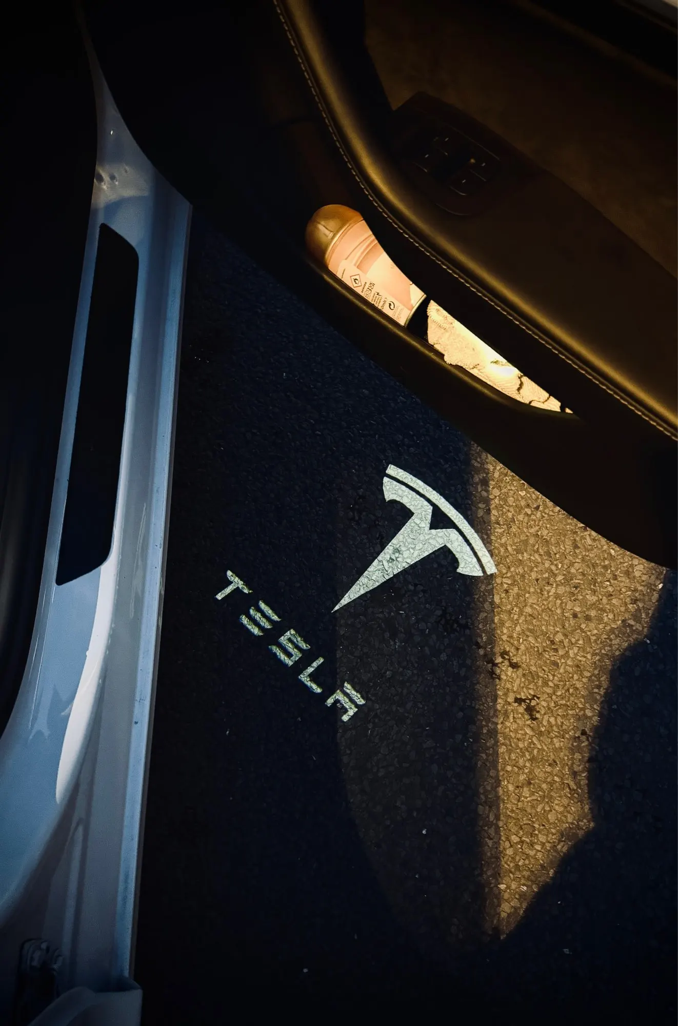 Midnight Glow, Tesla Projector Doors Lights customer photo