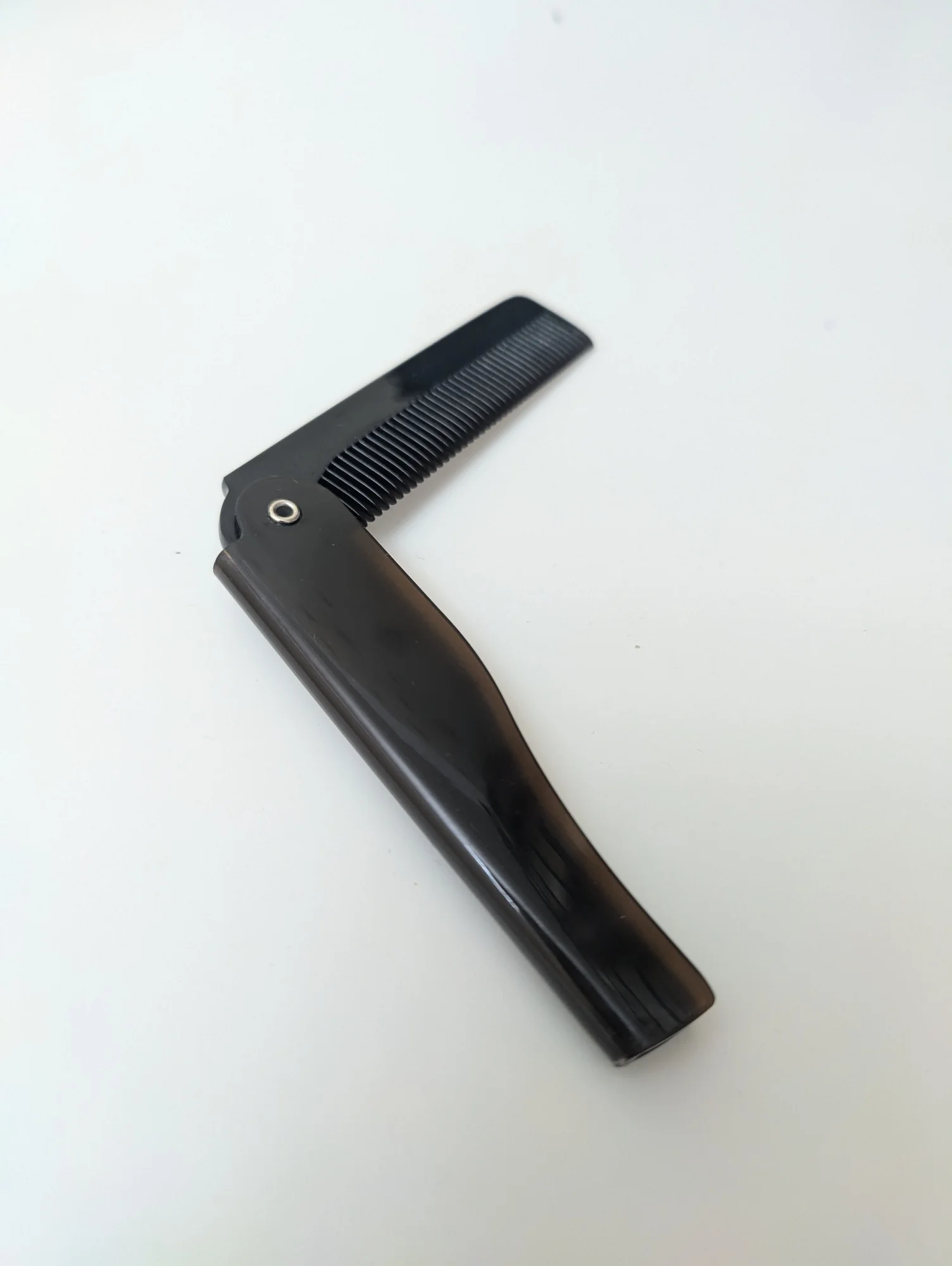Foldable Combs Portable Travel Folding Head Hair Beard plastic Comb Fashion Men Women Handmade Massage Hair Brush with Clip photo review