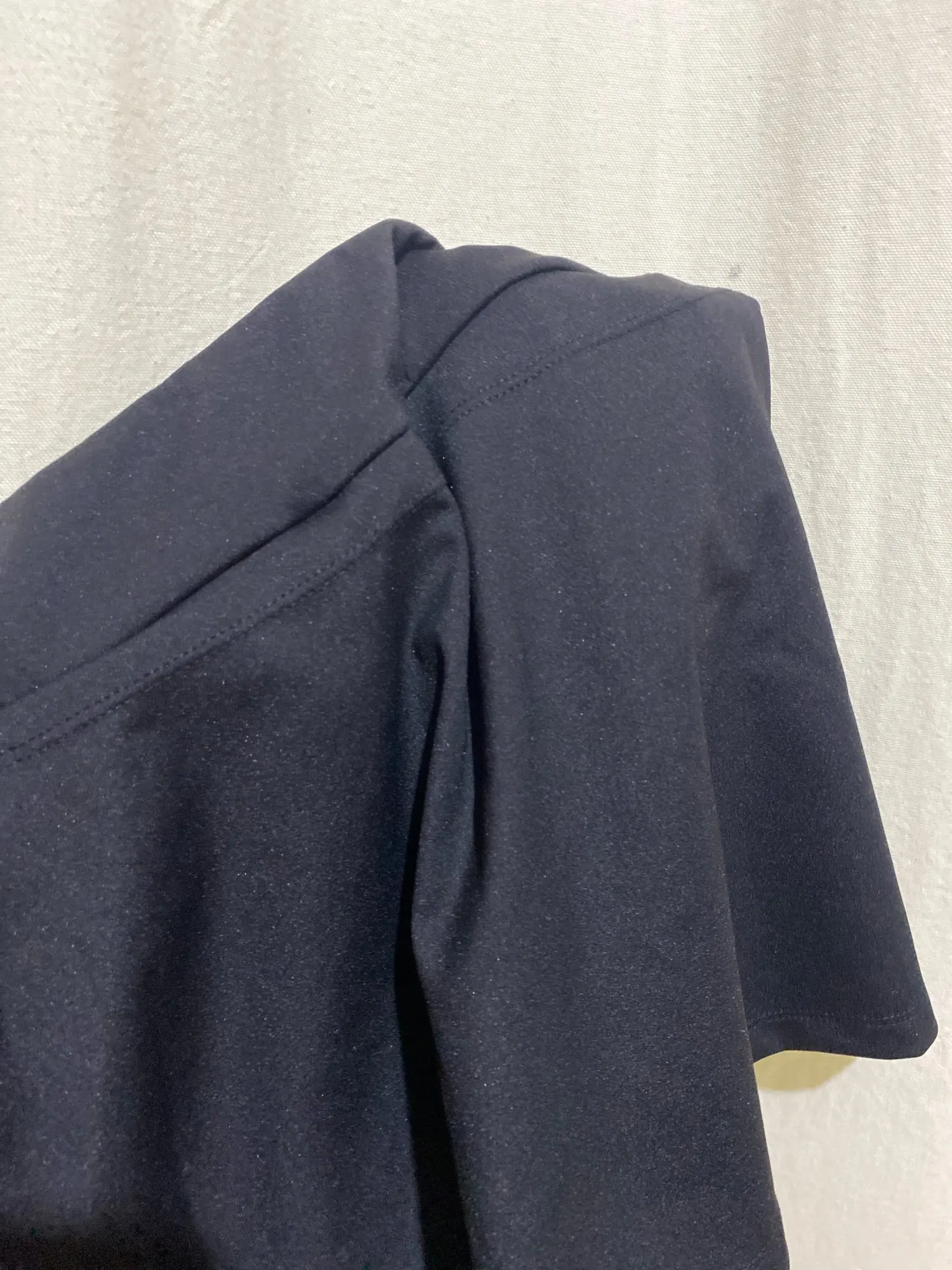 Elevate Your Workout with Luxurious Seamless Yoga Set photo review