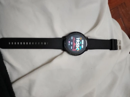 Smartwatch with Bluetooth Calling & Health Monitoring