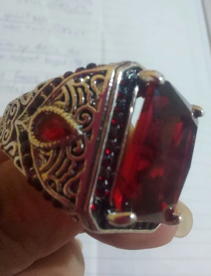 Fashion Trend Vintage Red Emerald Stone Ring photo review