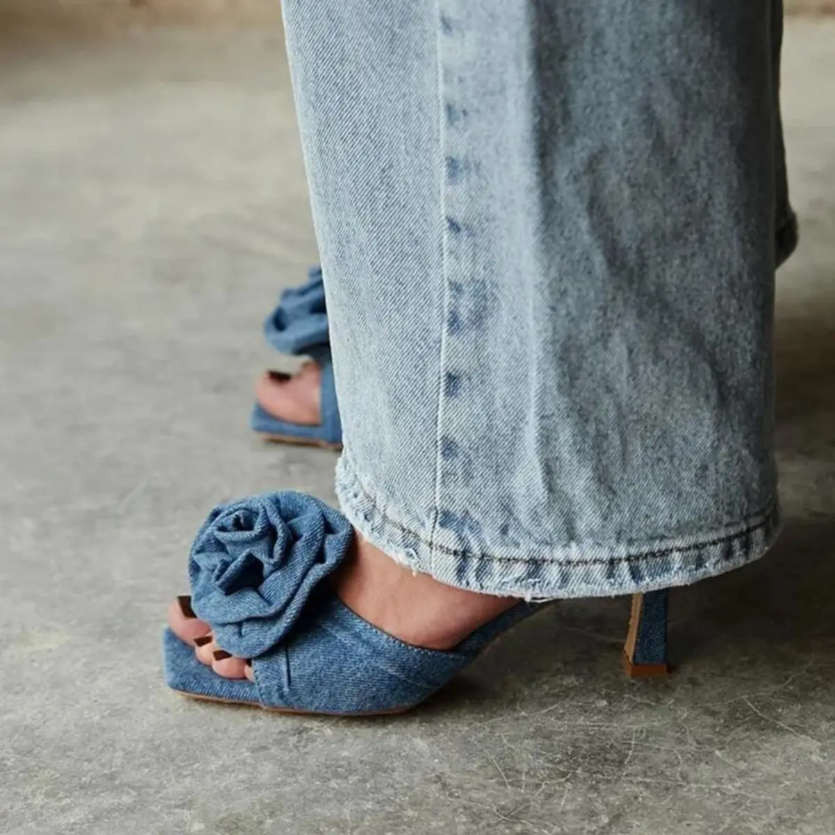 Brice Inner Genuine Leather Outer Jeans Quality Faux Suede Thin Heeled Floral Patterned Slippers Black Blue Denim Color