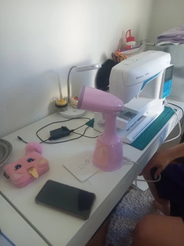 Portable 1500W Handheld Garment Steamer For Clothes 330ml Household Fabric Small Electric Steam Iron Machine photo review