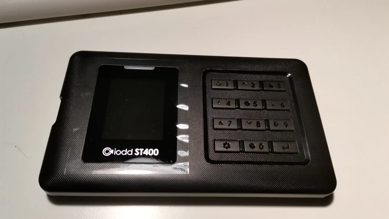 Отзыв о товаре IODD ST400 5,5-дюймовый корпус/USB-C/Bootable Virtual ODD & HDD / AES256 шифрование максимум до 76 цифр/защита записи/2,5 ( от пользователя R***r